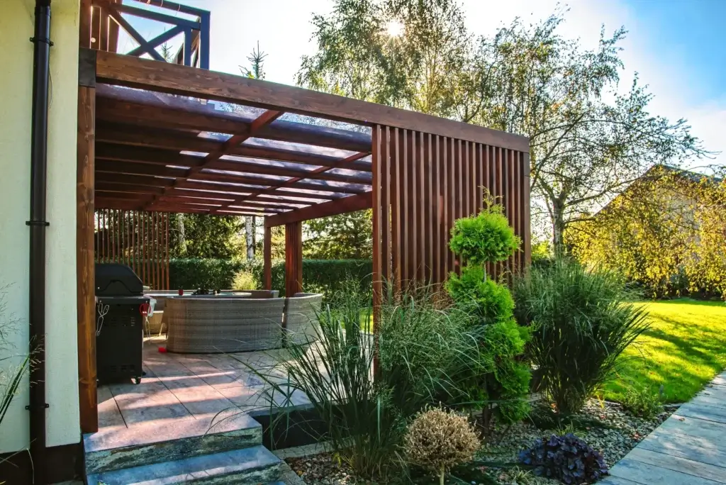 Pergola tarasowa.Ogród w stylu hygge.