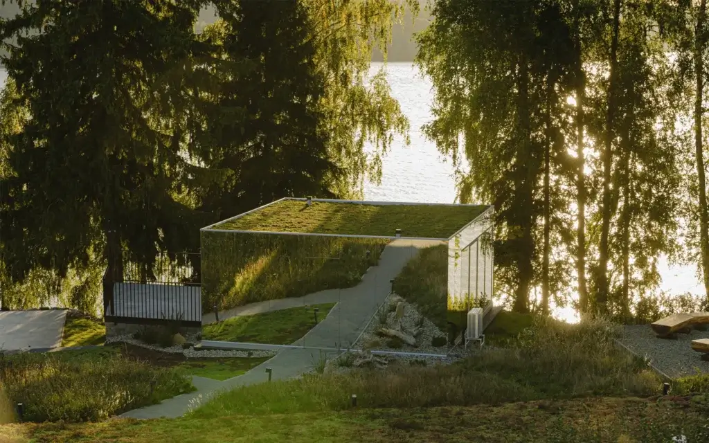 Lustrzana architektura, która stapia się z krajobrazem